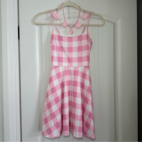 Beach Barbie Costume - Picture 1 of 5